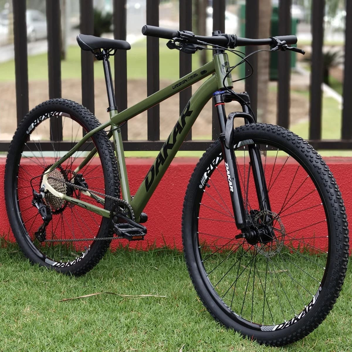 Bicicleta Aro 29 Dakar Urban 12 Velocidades Freio Hidráulico — Verde Militar e Bege