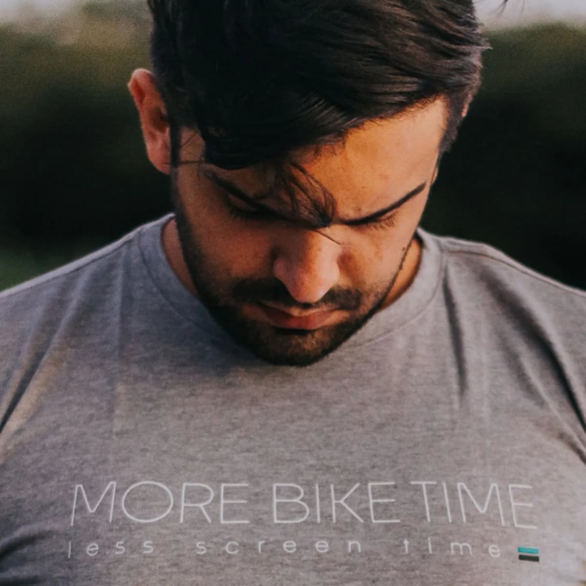 Camiseta Sense Bike Time Screen Time Cinza